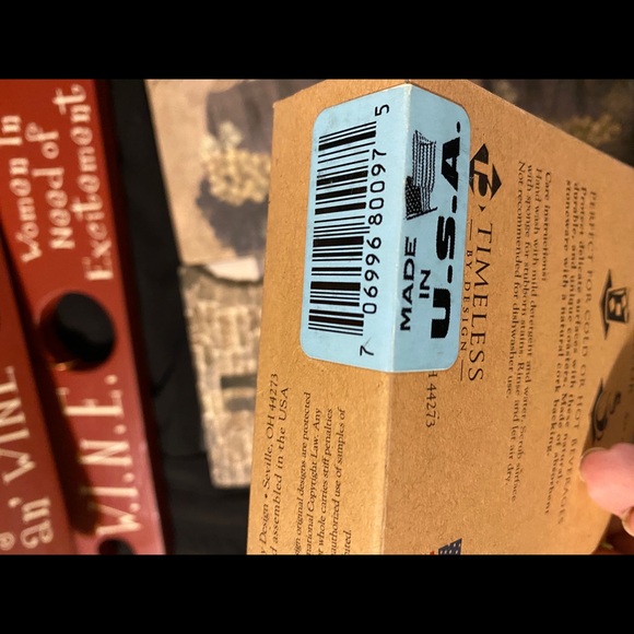 Stone Wine Art Coaster set of 4 with Cork Back - Picture 3 of 4